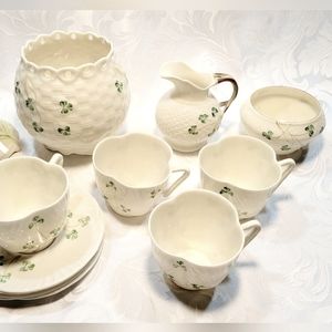 Exquisite Belleek Pottery Coffee/Tea Set for 4